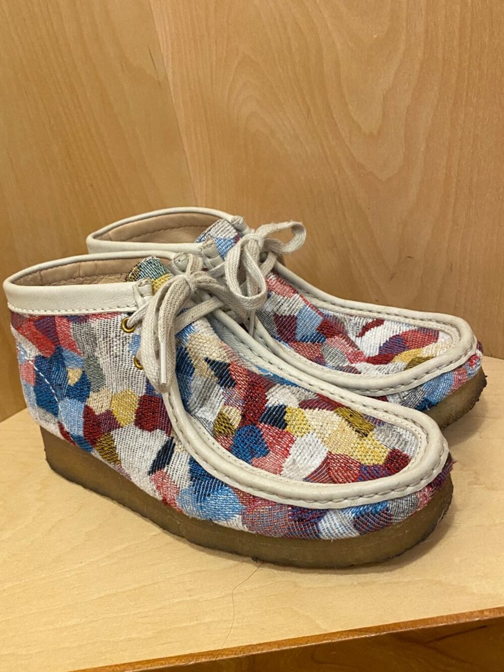 Women's Clarks Wallabee Woven Multicolor Booties - Size 7